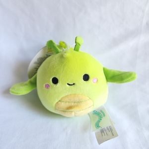 Squishmallows clip 3.5" Pilar grasshopper stuffed animal